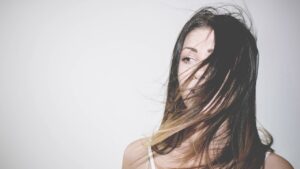 髪が薄い女性に似合う髪型はどれ？
