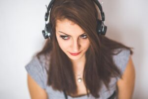 熱ダメージが髪に与える影響とは？抜ける原因と対策は？