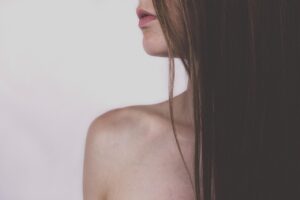 女性の髪の悩み、効果的な対策は何？